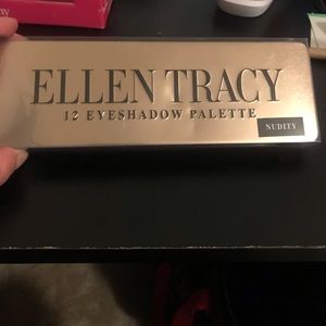 Ellen Tracy Eyeshadow Palette